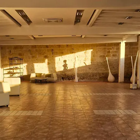 Imperial Paradise 3*