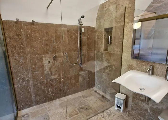 Imperial Paradise 3* Monopoli